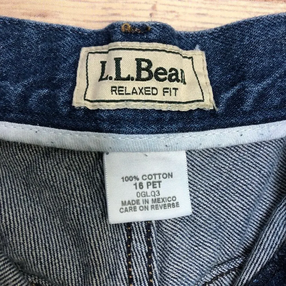 Vintage L.L.Bean Relaxed Fit Jeans - Picture 3 of 6